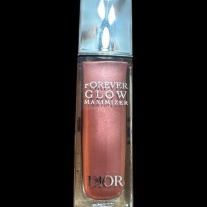 Dior Forever Glow Maximizer Rosy (word flake bc no box) item is NWOB!Authentic!